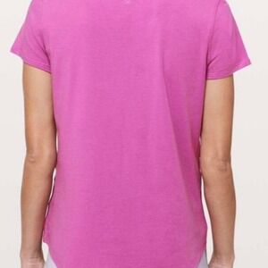 Lululemon love v tee